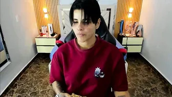 karolandluna porn 10 December 2025