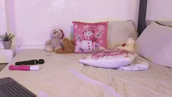 Linoshka_1 webcam video (12/10/2025)