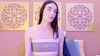 Petiite_aliice bigass - 10-Dec-2025