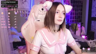 Evie_rosen cute (12-10-2025)