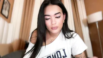 Yummyrenalyn (12-10-2025)