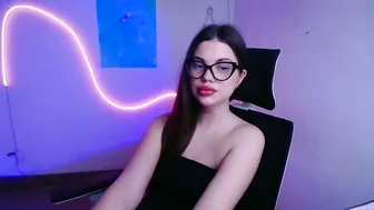 Camilla_xo_ (12/10/2025)