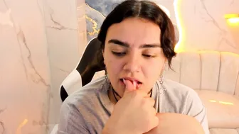 vany_lu_tx recorded nude video 445070