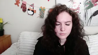 Julietvelour nude video chat 12-10-2025