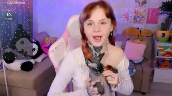 Britney_lynch cam show 10-Dec-2025