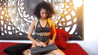 Afrodita_house nude chat 12/11/2025