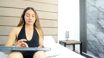 isaa_stone hot live cam video - 12/11/2025