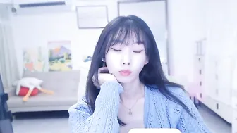 Candy8998 18 sex cam chat