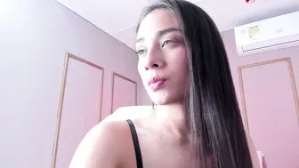 nahimithompson 11-Dec-25 sex cam