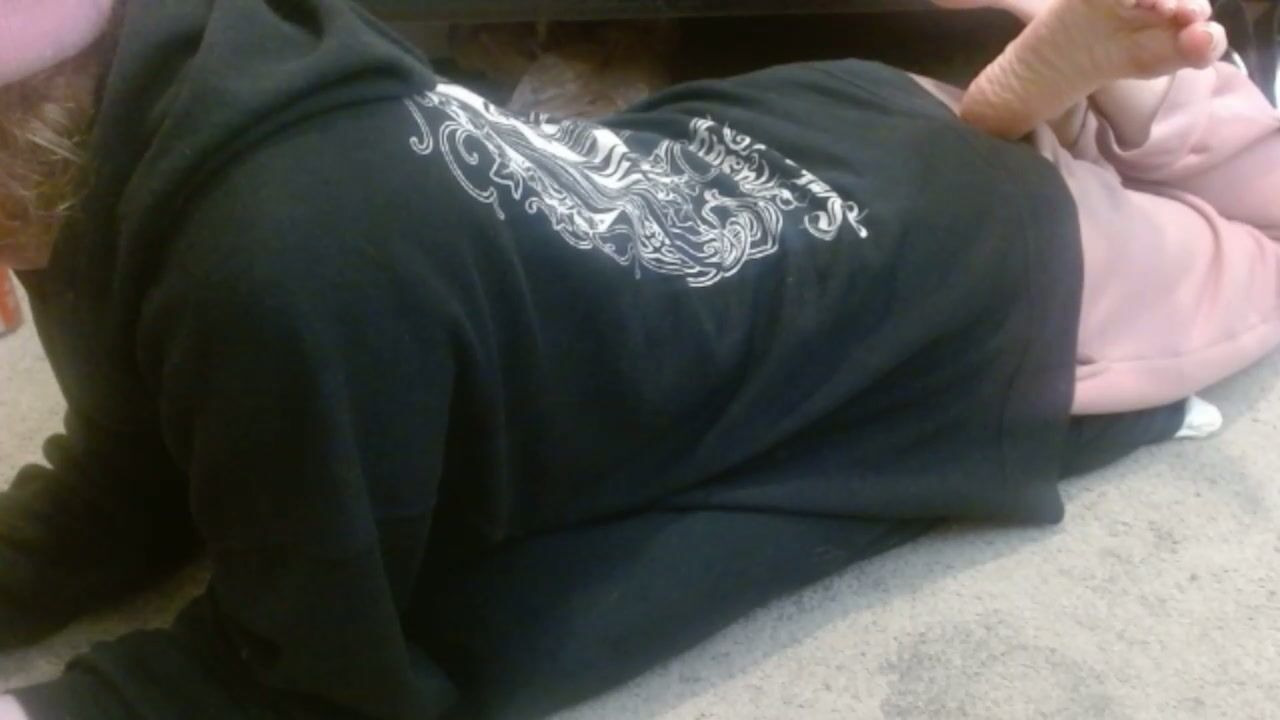 Hollyhawkes nude video chat (12/11/2025)
