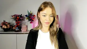 perfectxcindy (12/11/2025) cuckold