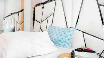 _aurora18 cam show cam chat