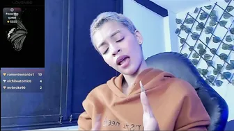 Anny_kiitty_ 11-Dec-2025