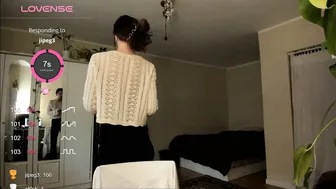 Gingerbread__house on webcam (12-11-2025)