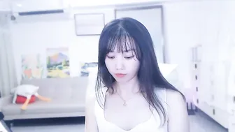 Candy8998 12/11/2025 asian