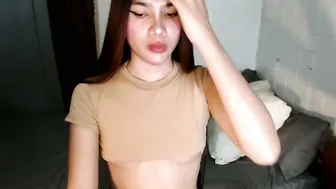 Urhottylicious_cum 11-Dec-2025 petite