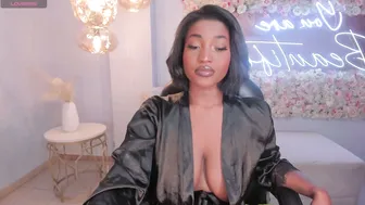 savannahstorm_ 11-Dec-2025 ebony