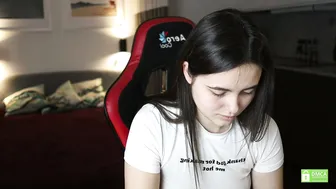 _whoareu_ young video cam porn