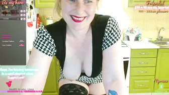 lissa_charmingmilf posing on webcam 06/05/2025