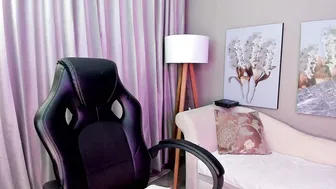 Priya_rose rollthedice porn cam