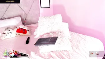 Emilyh_ amateur live cam video - 12/11/2025