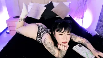 Scolw feet (12/11/2025)
