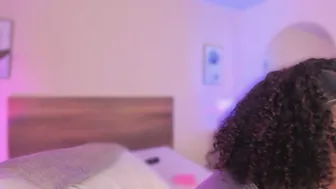 yarirose cam porn 12/11/2025