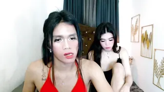 hollyyumiloove 12 December 2025 asian