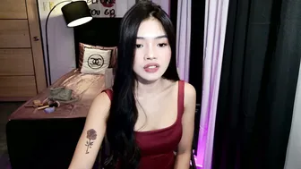 naughtygirl18x asian 12 December 2025