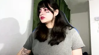 Annacrow cam video (12/12/2025)
