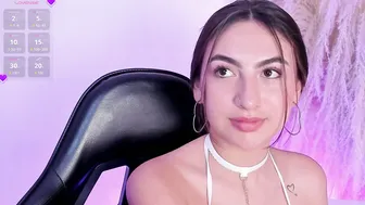 Chloe_joness_ hot webcam porn 12-12-2025