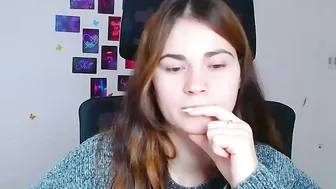 Elsa_mur shy 12-Dec-2025
