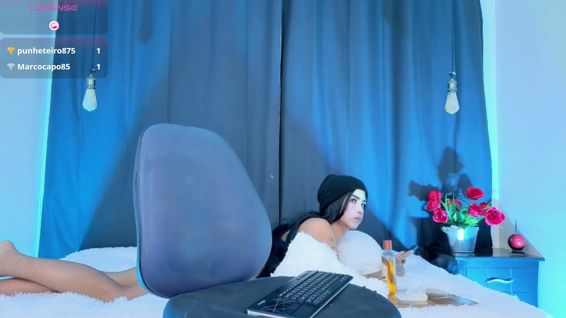 flor_gil webcam - (12/12/2025)