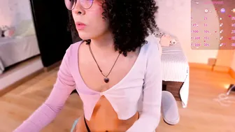 emma_nakamura amateur cam 12/12/2025