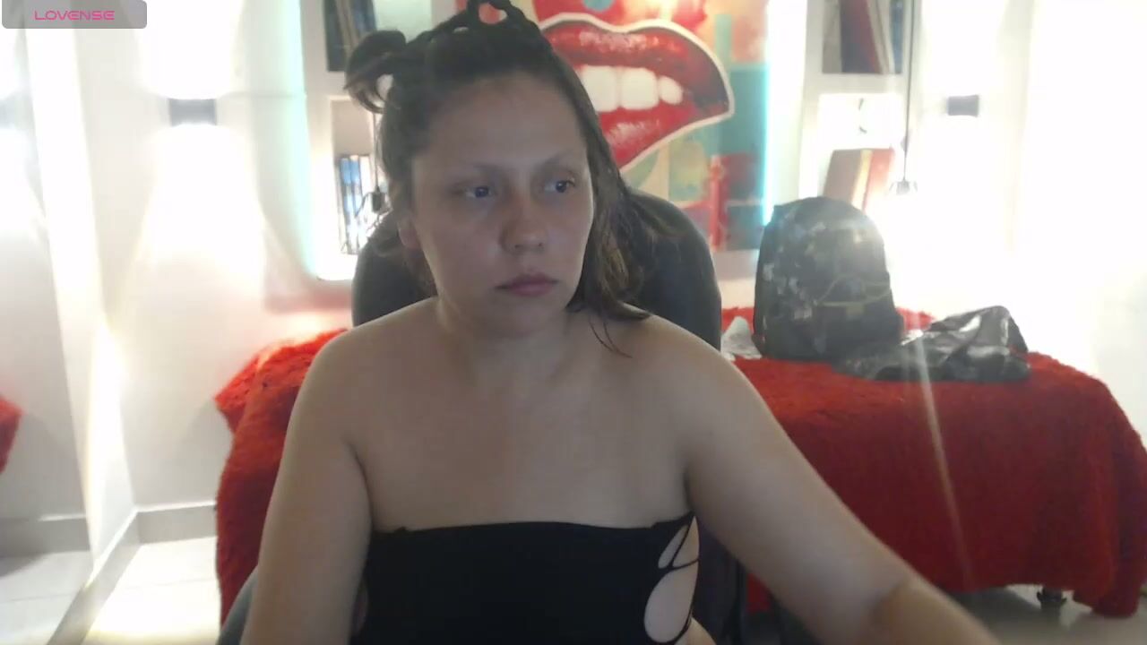 kati_momy cam sex chat 12-12-2025