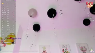 Dahiangomezz nude on cam cam show