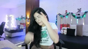 Blue_tay1 posing on webcam 12/12/2025