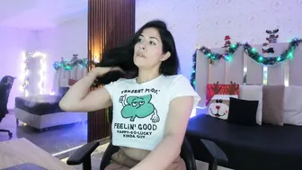 Blue_tay1 posing on webcam 12/12/2025