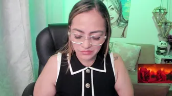 Marianalopez81 cam girl 06-06-2025