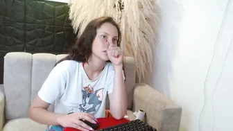 scarlet771776 webcam chat (12-13-2025)