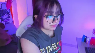 sophievv xxx chat 12/13/2025