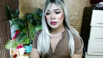 Sassy_tinaxx (12/14/2025) young
