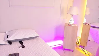 Electrascot naked 13-Dec-2025