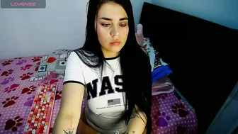 Sophy_whiite_ hot webcam video 12-14-2025