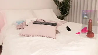 Valentina_m17 sex cam 12-14-2025