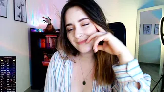 Madelamee cam nude 12-14-2025