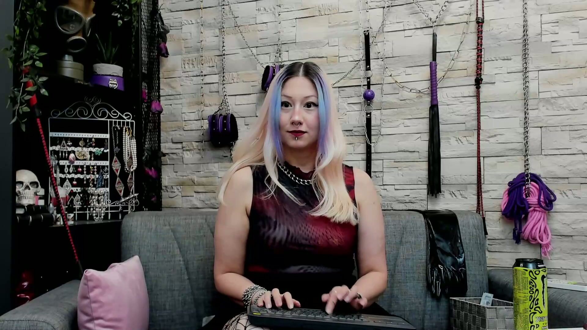 Kaziaswart findom chat porn video