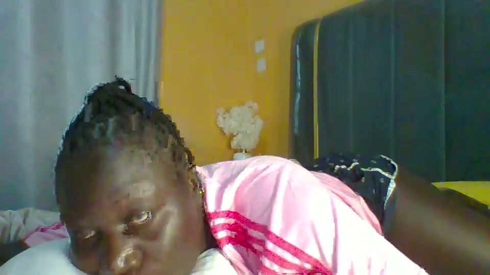 Ladyblossoms19 ebony 14-Dec-2025