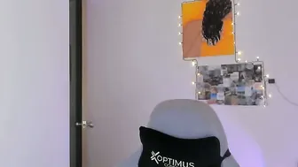 Juli_santos_22 14-Dec-25 cam chat