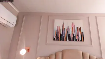 Mia_kisses2 14-Dec-25
